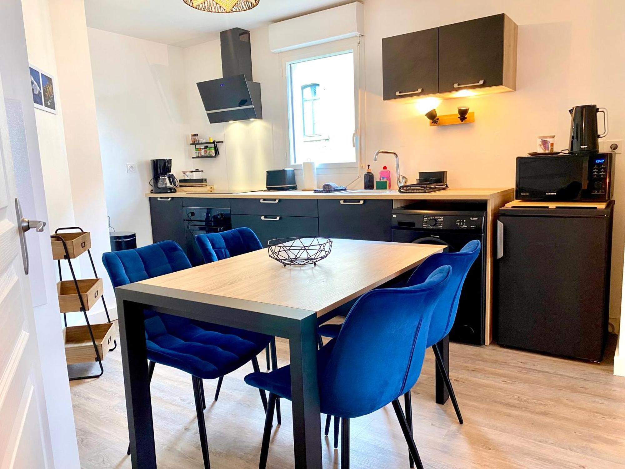 Appartement, Confort, Parking, Terrasse دينان المظهر الخارجي الصورة